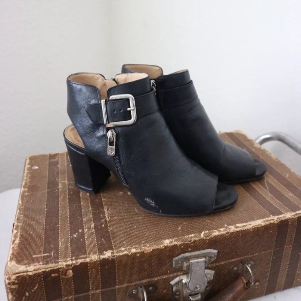 Antonio Melani Peep toe Booties Size 8.5